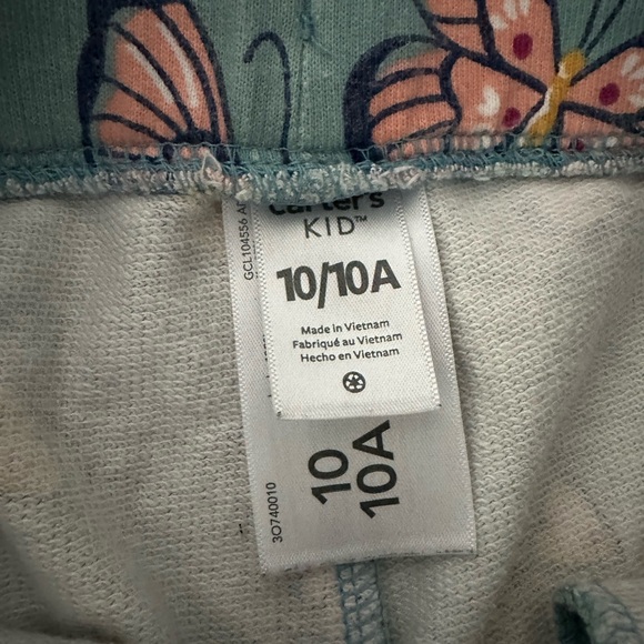 Carter's - Picture 4 of 4